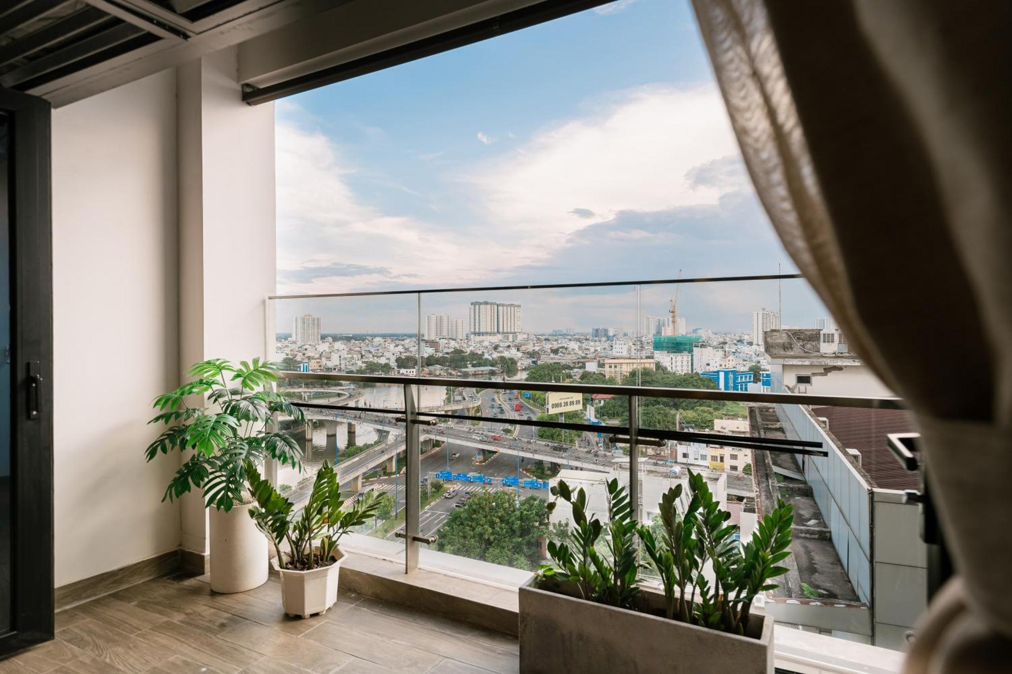 Exclusive 2-3 Bedroom Apartment In District 1 Free Pool Gym Sauna Ho Chi Minh City Exterior photo