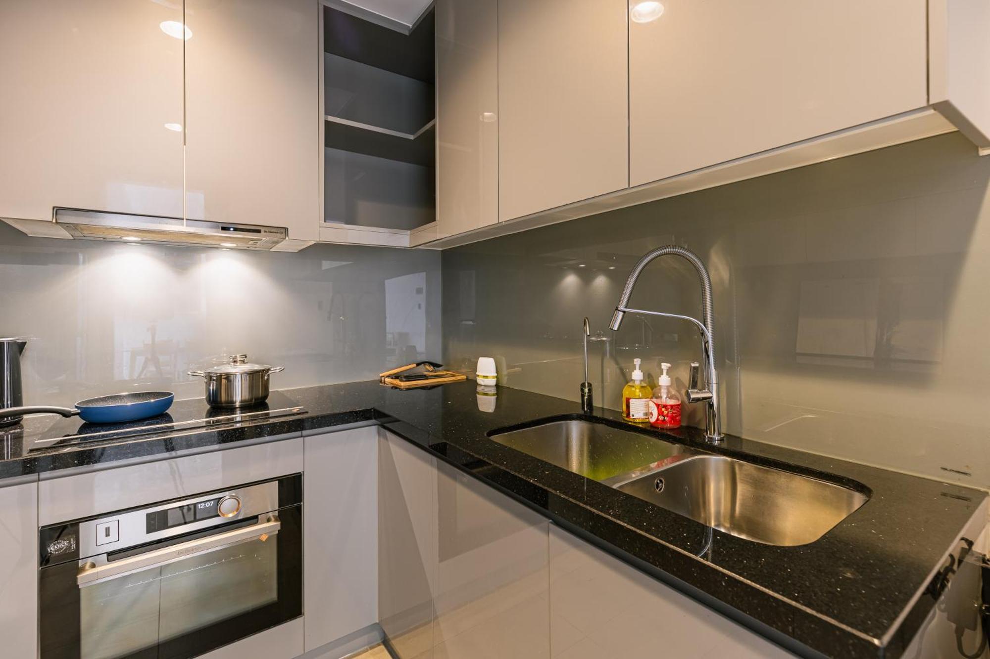 Exclusive 2-3 Bedroom Apartment In District 1 Free Pool Gym Sauna Ho Chi Minh City Exterior photo
