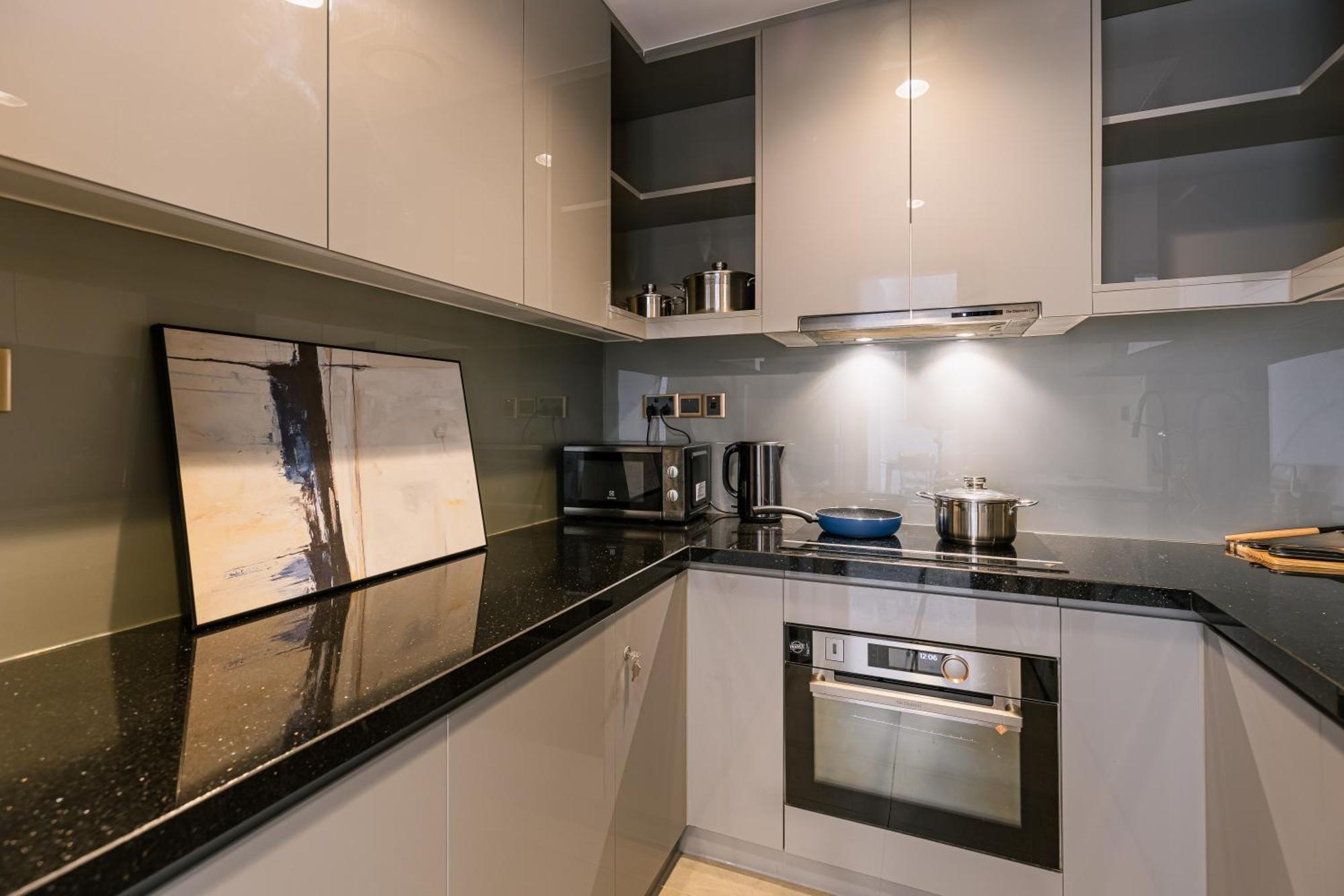 Exclusive 2-3 Bedroom Apartment In District 1 Free Pool Gym Sauna Ho Chi Minh City Exterior photo